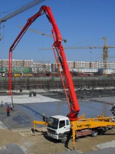 truck mounted concrete pump